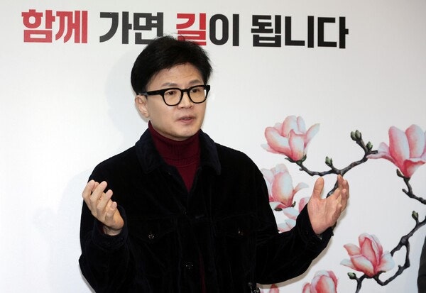 '<b>차은우</b>보다 <b>이재명</b>' 안귀령에 <b>한동훈</b> "취향 존중, 아첨꾼만 있는 민주"
