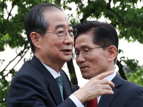 "<b>김문수</b>·<b>한덕수 단일화</b> 여론조사 공표 불가"... 선관위