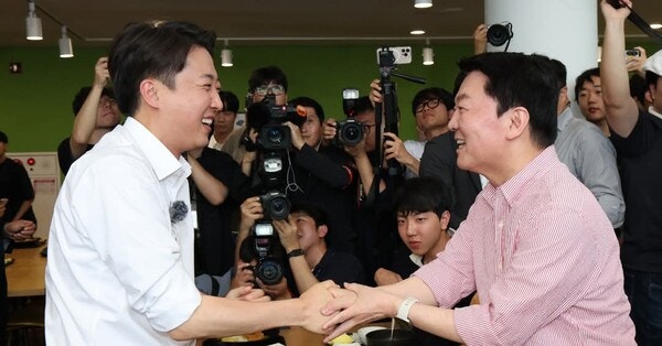 안철수 "<b>이준석</b>, 단일화 이후 공동정부 요직 맡아야"