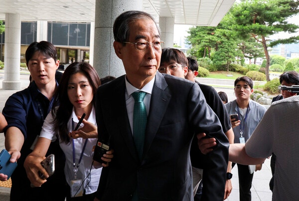 <b>내란특검</b>, <b>한덕수</b> <b>소환</b> '계엄 은폐 의혹' 조사
