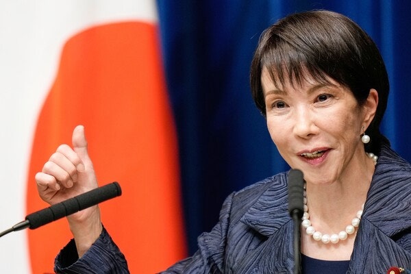 <b>다카이치</b> 신임 日<b>총리</b> "한국 김 좋아하고, 한국 화장품도 사용"