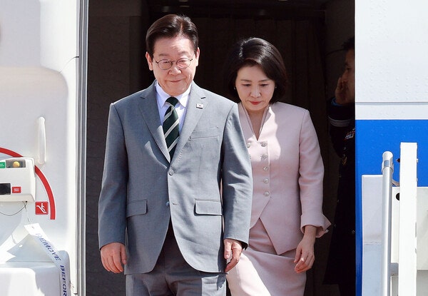<b>한미 관세협상</b> 타결 불투명...李대통령 "여전히 <b>교착</b>"