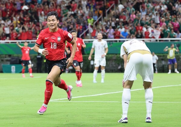 황인범 동점골·<b>오현규 역전골</b>…홍명보호, 체코에 2-1 역전승