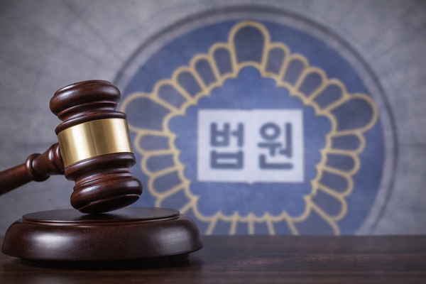 두 딸 태우고 시속 178㎞ 만취 질주…"내 새끼 놀랐다" 징역 12년