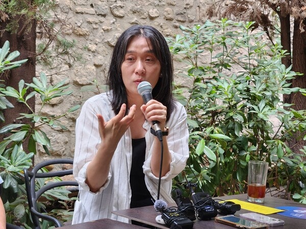 <b>한강</b> "배재고 논란 그냥 지나가선 안 돼…혐오 극복이 숙제"