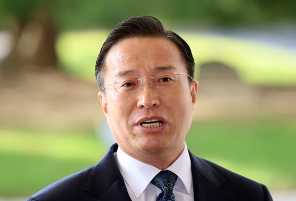 <b>이정현</b> 대검 차장, 李 <b>공소취소</b> 가능성에 "<b>진상조사</b> 결과 봐야"
