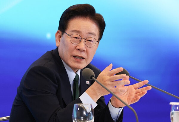李 "능력도 안 되면서 <b>큰 자리 요구</b>…안 되니 개혁 내세워 내부 공격"