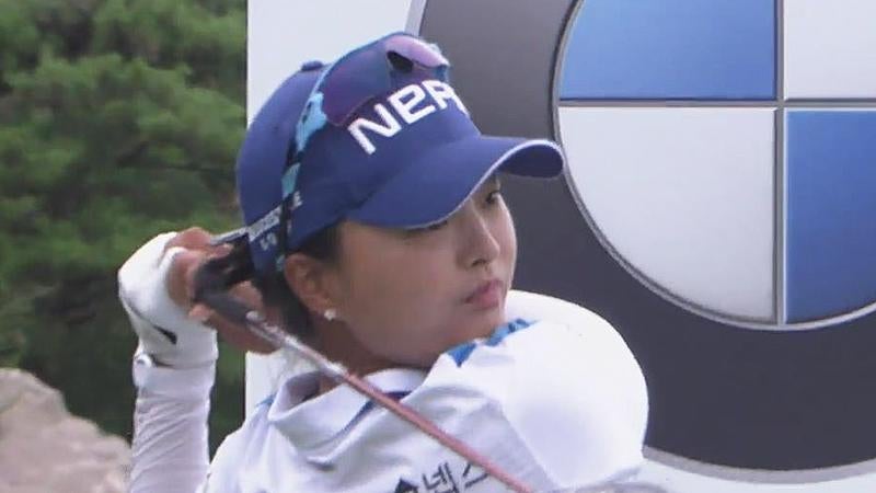'주먹 불끈' 고진영, 시즌 2승…<b>우승 상금</b> 3억