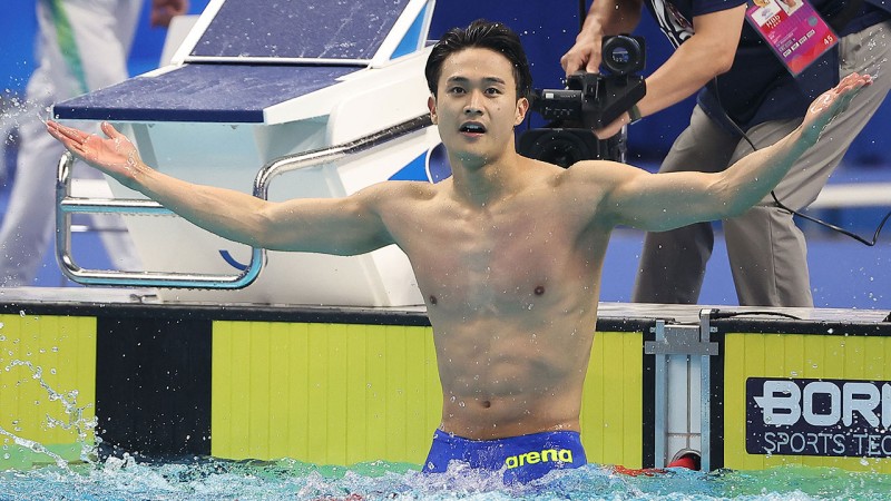 <b>백인철</b>, AG 남자 접영 50m 금메달…한국·대회신기록