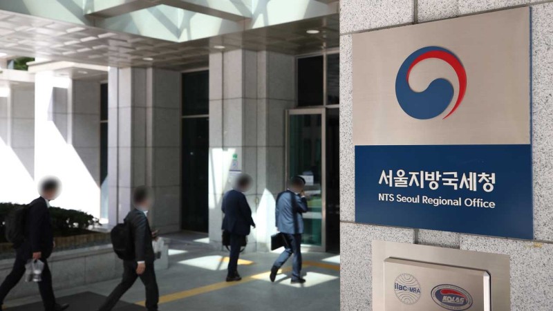 <b>톱스타</b>, <b>옷값</b> 허위 비용처리했다 억대 추징금
