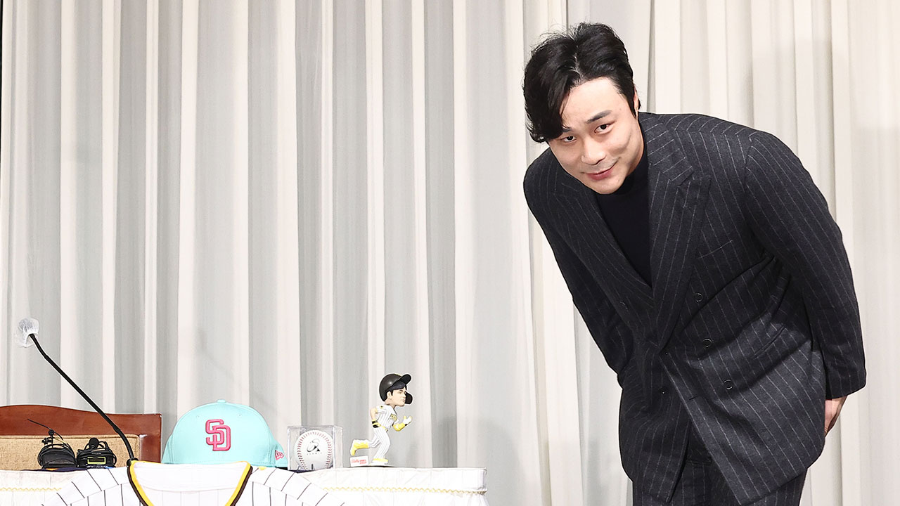 MLB닷컴 "<b>김하성</b>, 2023년 기대 이상 활약한 <b>선수</b>"