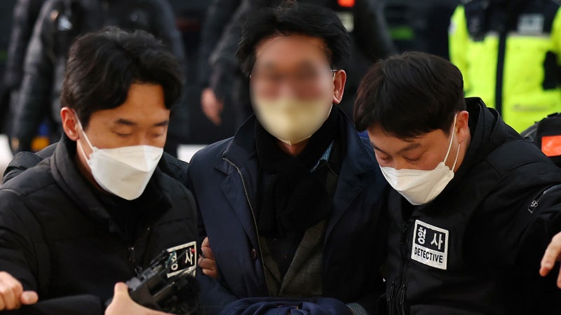 <b>이재명</b> 급습 <b>피의자</b> 관련 <b>압수수색</b> 영장 발부…수사 본격화