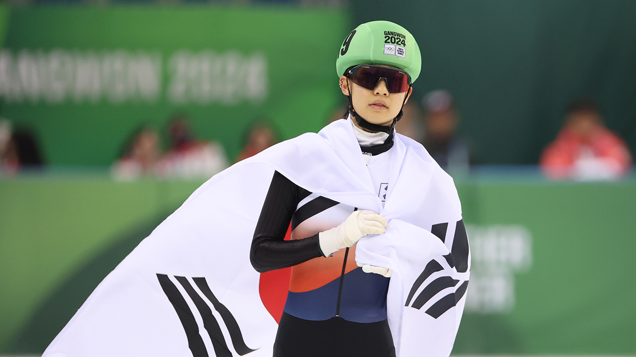청소년올림픽 쇼트트랙 <b>강민지</b> · <b>정재희</b>, 여자 500m에서 은 · 동메달