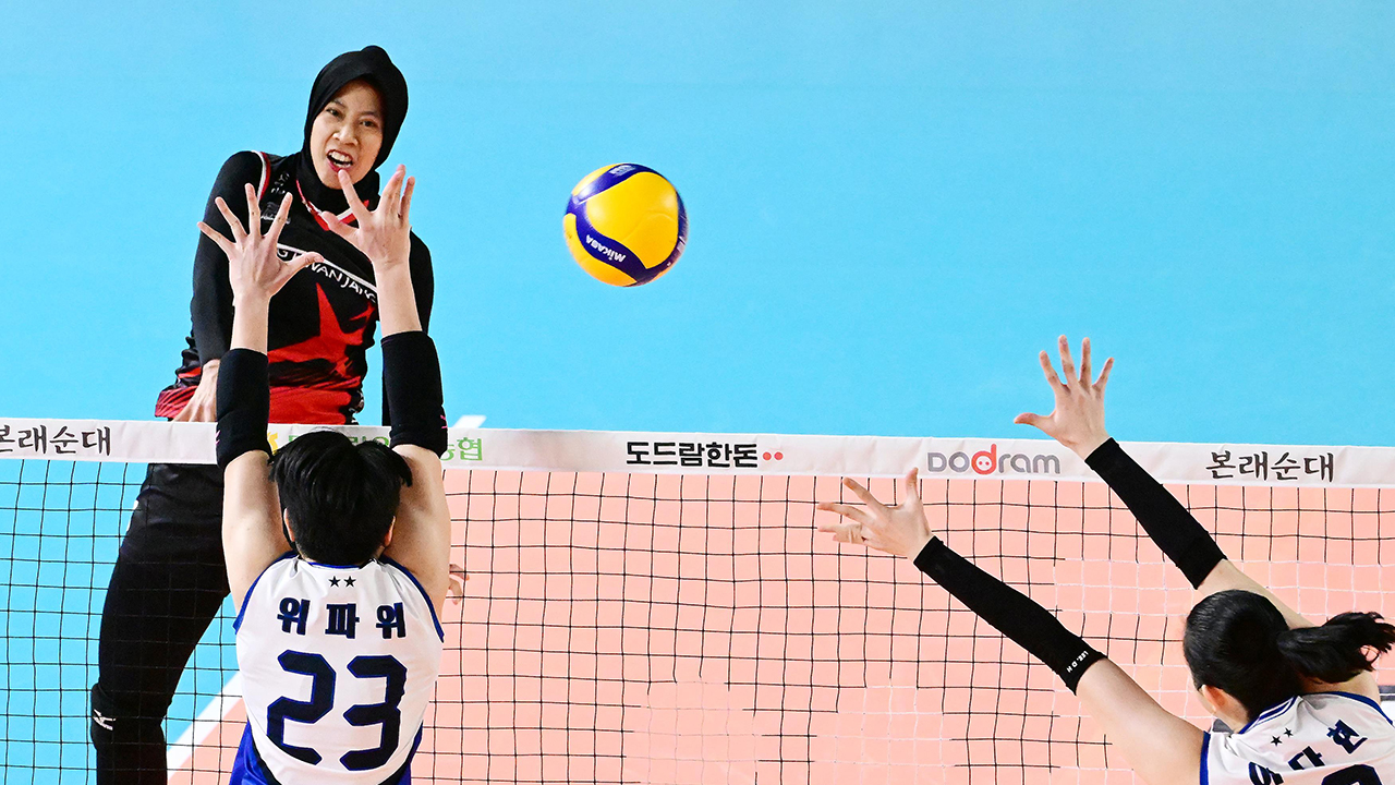 <b>정관장</b>, 선두 <b>현대건설</b> 잡고 3연승 질주