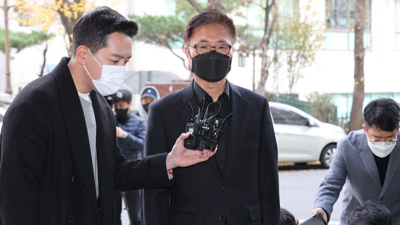 '<b>이태원</b> 참사 보고서 삭제' 전 서울청 간부 <b>징역</b> 1년 6개월