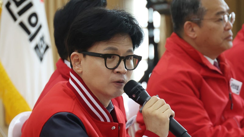 <b>한동훈</b>, <b>황상무</b> 사퇴 · <b>이종섭</b> 귀국에 "오늘 다 해결됐다"
