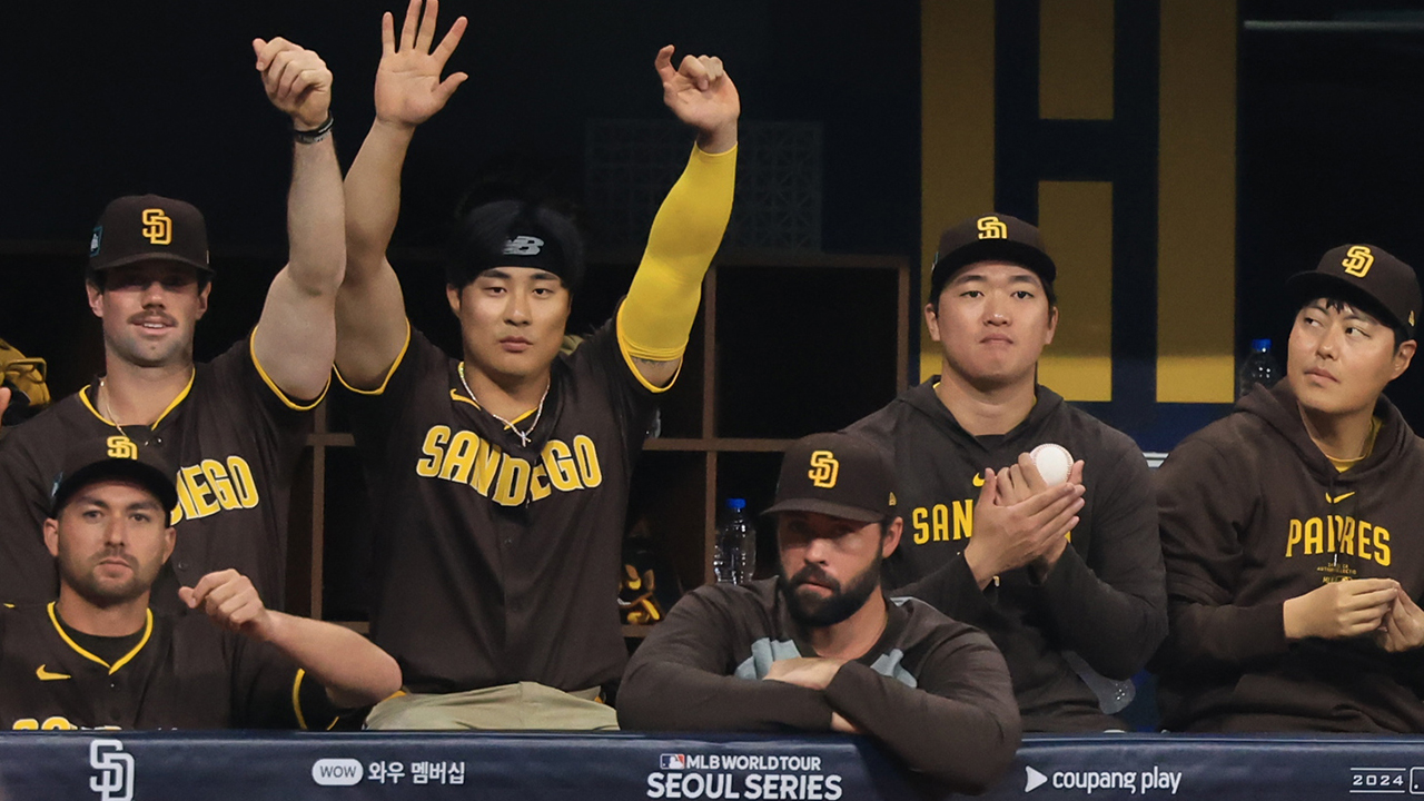 <b>김하성</b>, 시범경기 마지막 날 적시타…<b>고우석</b>은 ⅔이닝 3실점 고전