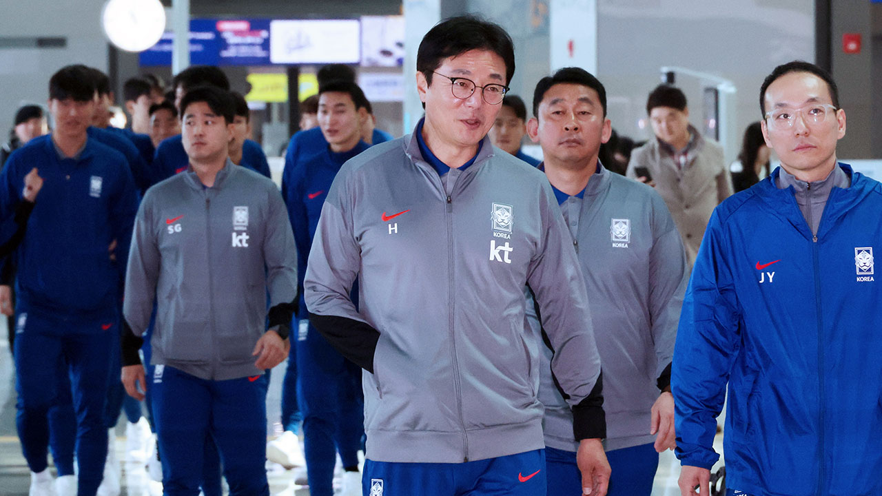 양현준 이어 <b>김지수</b>도 황선홍호 합류 불발…포항 김동진 발탁