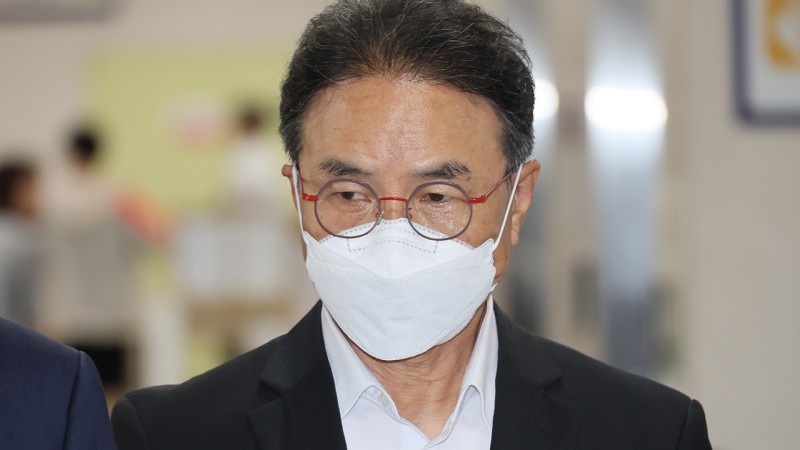 '<b>강제추행</b>' <b>김명곤</b> 전 문화장관, 1심 <b>징역형</b> 집행유예