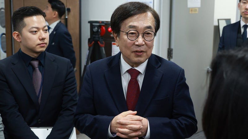 [단독] '김건희 문자' 논란에…<b>국민의힘</b> "선거 이후도 생각하라"