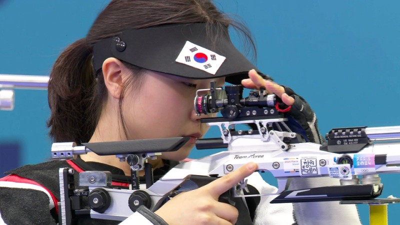 [속보] <b>반효진</b>, 공기소총 10ｍ 여자 금메달…한국 역대 올림픽 100호