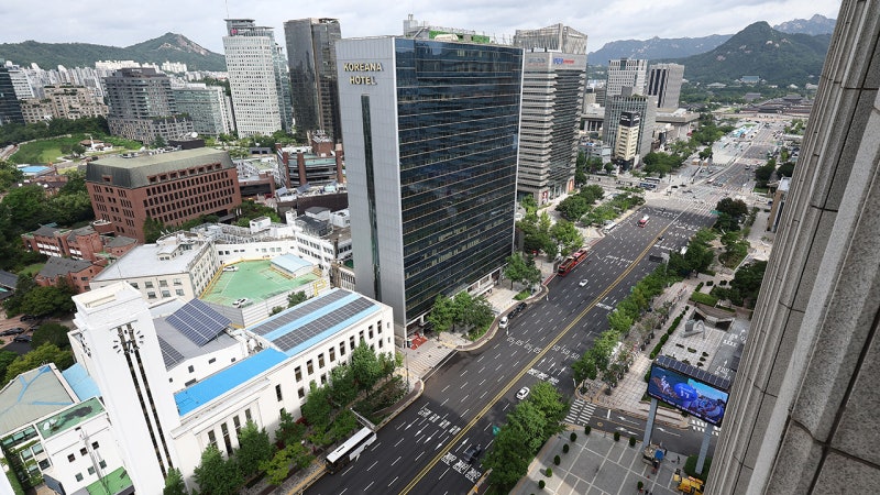 <b>광복절 서울 도심</b>서 대규모 집회·행진…"대중교통 이용 당부"