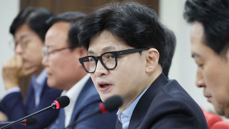 여당, 일 <b>오염수 방류</b> 1년에 "야당, 괴담 선동정치 사과해야"