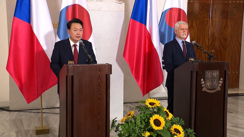 <b>한국</b>-<b>체코</b> 정상회담…"신규 원전, 동반 발전 이정표"