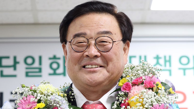 <b>서울교육감</b> 보수 단일후보 <b>조전혁</b> 추대…타 후보도 결과 승복