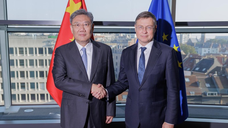 EU-중, <b>전기차 관세</b>분쟁 피하나…"중 자발적 최저가 논의"