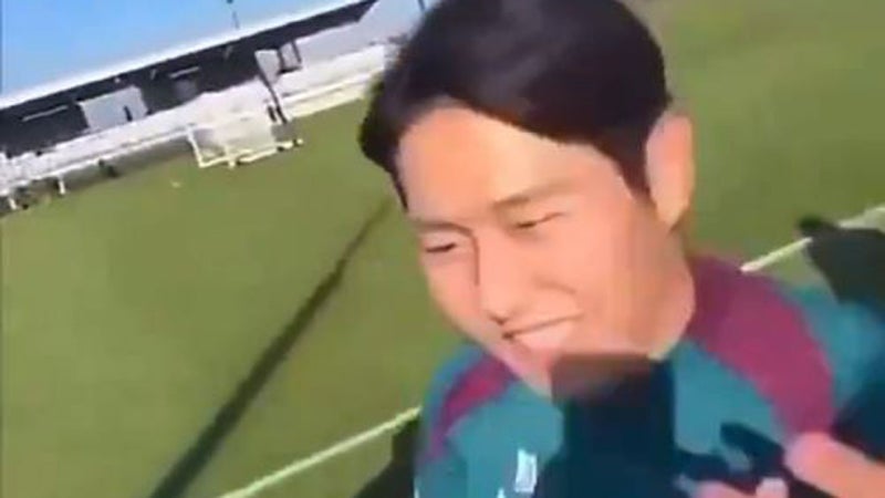 <b>이강인</b>, 팬에게 <b>인종차별</b> 피해…'<b>중국인</b>' 지칭 영상 퍼져