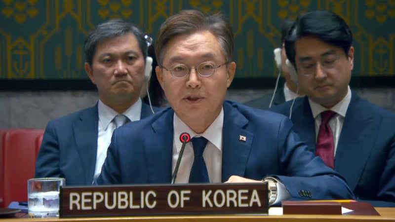 <b>황준국 유엔대사</b> "러 파병 북한 병사 월급 <b>김정은</b> 주머니로 갈 것"