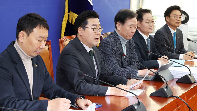<b>박찬대</b> "감액 예산안, 법정시한인 내일 본회의 상정"