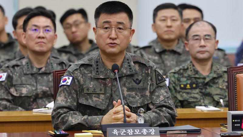 '<b>계엄사령관</b>' <b>박안수</b> 육군총장 검찰 구속…"도망 우려"