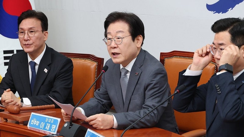 <b>이재명</b> "<b>민생지원금</b> 때문에 <b>추경</b> 못한다면 <b>민생지원금</b> 포기"