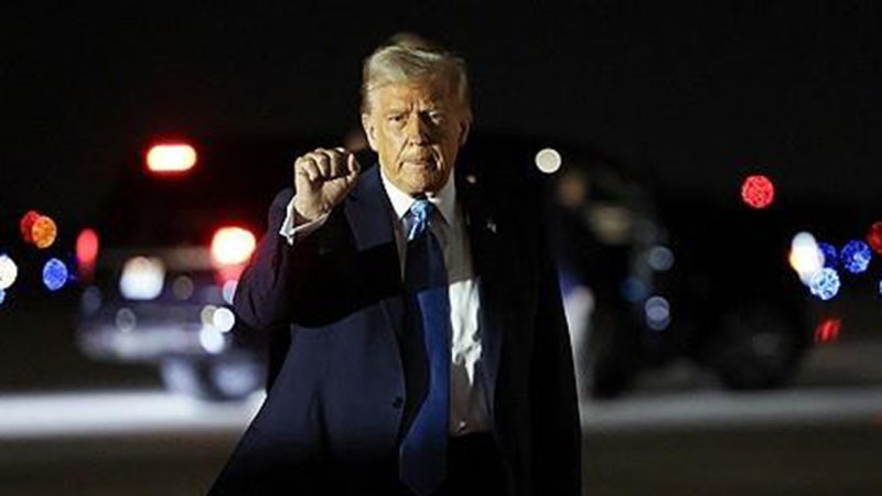 <b>트럼프</b> "<b>소말리아</b> ISIS 동굴 정밀 <b>공습</b>…테러리스트 제거"