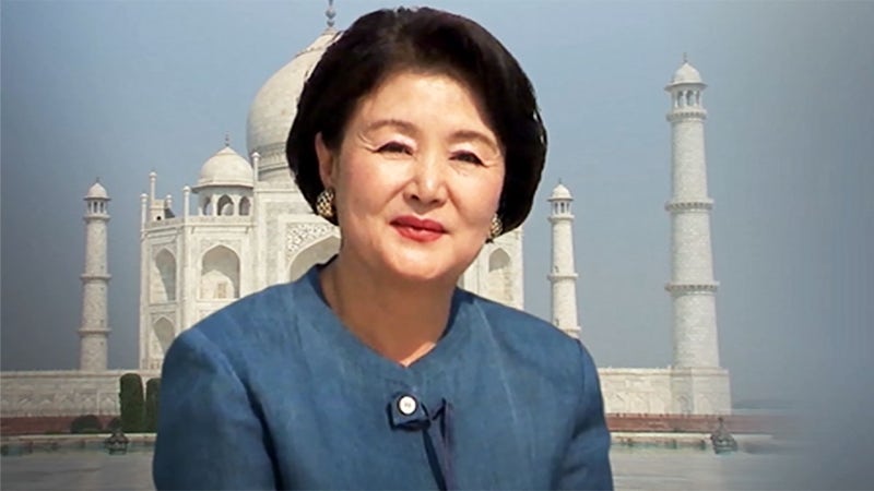 검찰, '인도 타지마할 외유성 출장 의혹' <b>김정숙</b> 여사 <b>무혐의</b>