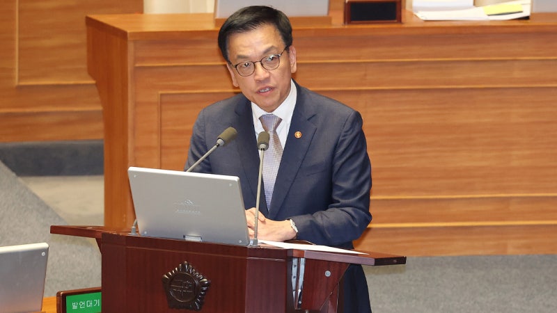 <b>최상목 권한대행</b> "국정협의회서 추경 기본원칙 논의하면 좋겠다"