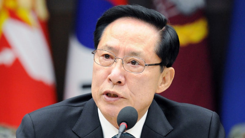 '허위서명 강요' <b>송영무</b> 전 국방부 장관, 1심서 <b>무죄</b>