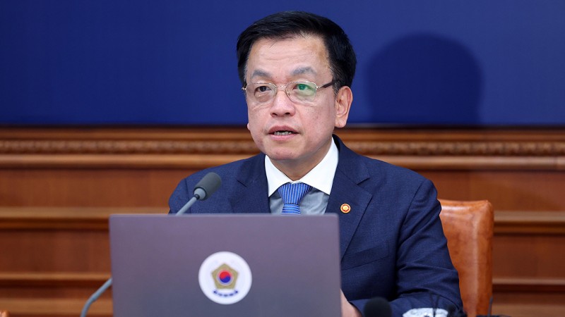 최 대행, <b>명태균 특검법 거부권</b>…"검찰, 명운 걸어야"