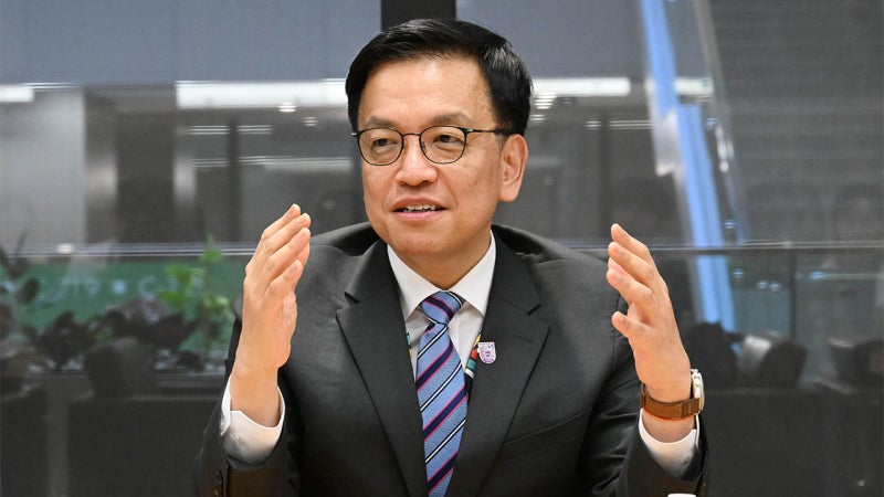 '한덕수 대선 출마설'에 <b>최상목</b> "정치적 불확실성 낮아지길"