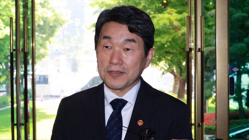 <b>이주호 권한대행</b> "국회와 충분히 소통…안정적 <b>국정운영</b>에 최선"