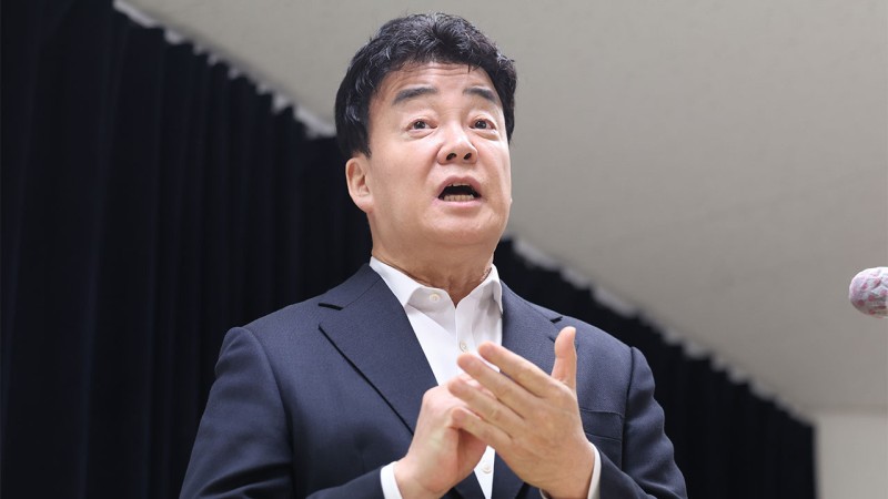<b>백종원</b> "모든 <b>방송</b>활동 <b>중단</b>…더본코리아 성장에 집중"