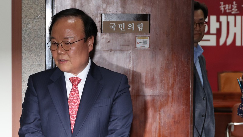 김문수-<b>한덕수</b> 단일화 실무협상 난항…'역선택 방지' 이견