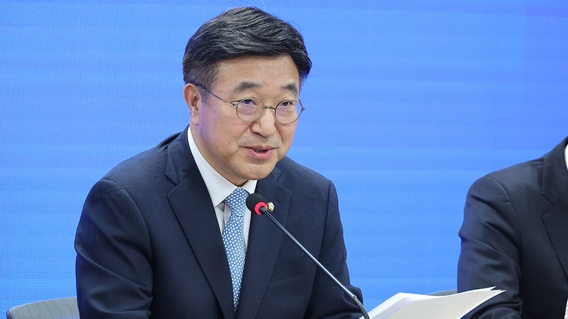 윤호중 "<b>김문수</b>, 표 아쉬워 <b>계엄</b> 위장 <b>사과</b>…윤부터 출당해야"