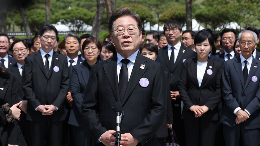 5·18 기념식 불참한 김문수…이재명 대오각성해야