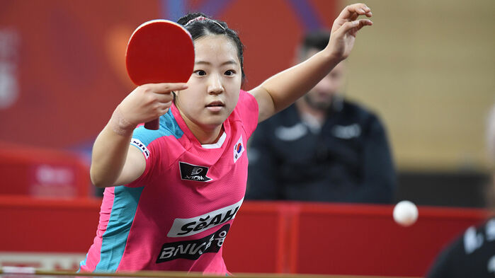 <b>신유빈</b>, 현정화 이후 32년 만에 <b>세계</b>대회 <b>메달</b> 2개