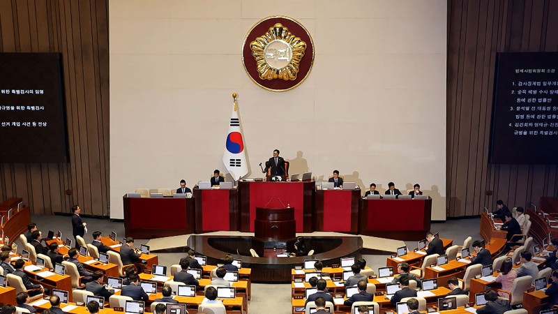 <b>3대 특검법</b>·검사징계법 본회의 통과…국힘 일부 이탈표
