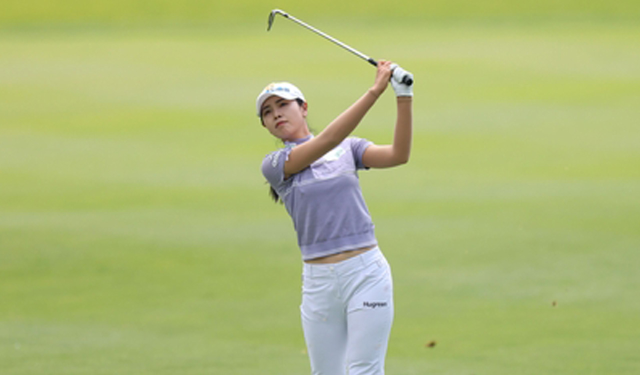 <b>이가영</b>, KLPGA 투어 <b>셀트리온 퀸즈</b> 마스터즈 <b>우승</b>…통산 3승