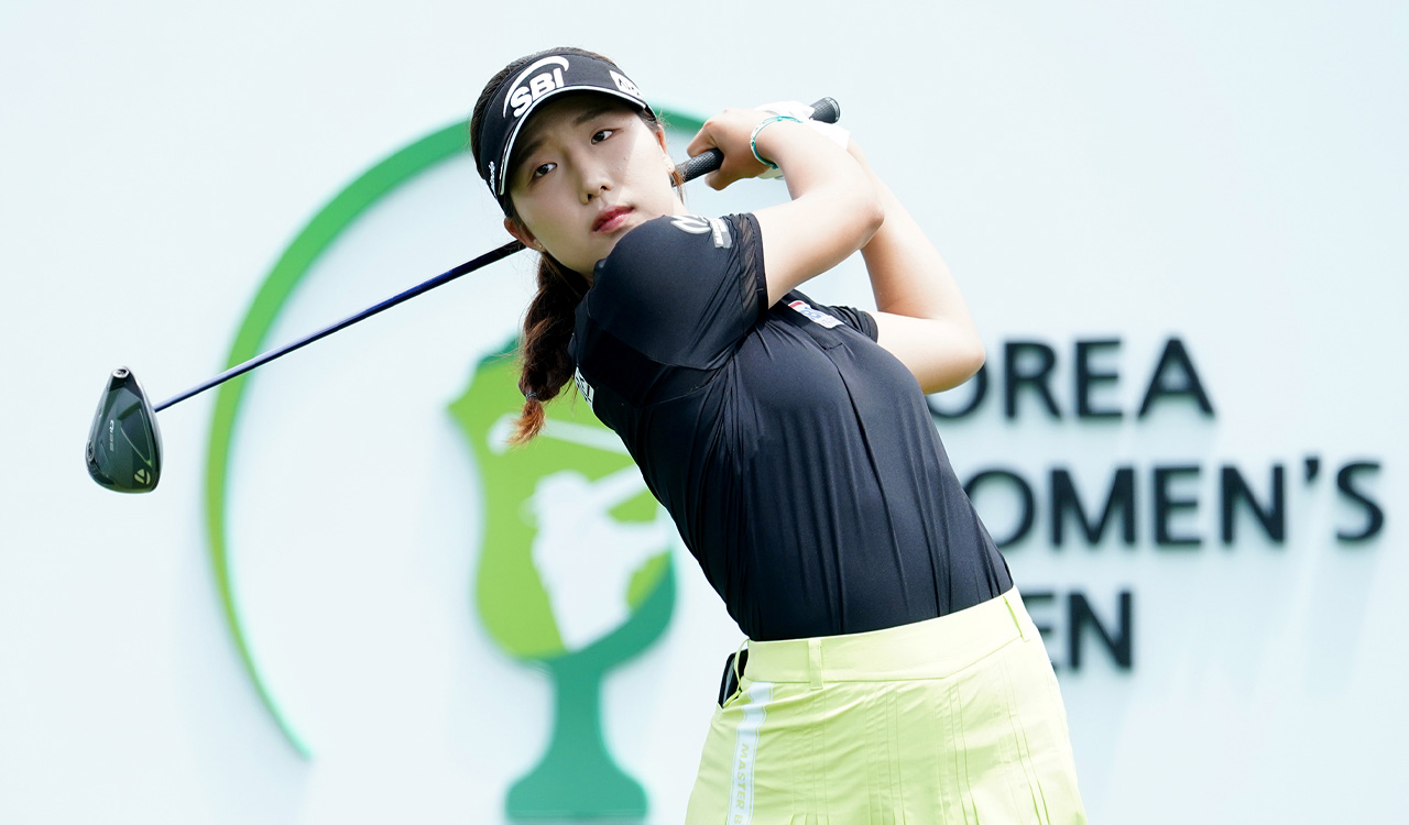 이동은, <b>한국여자오픈</b> 3R 김시현과 공동 <b>선두</b>…첫 우승 도전